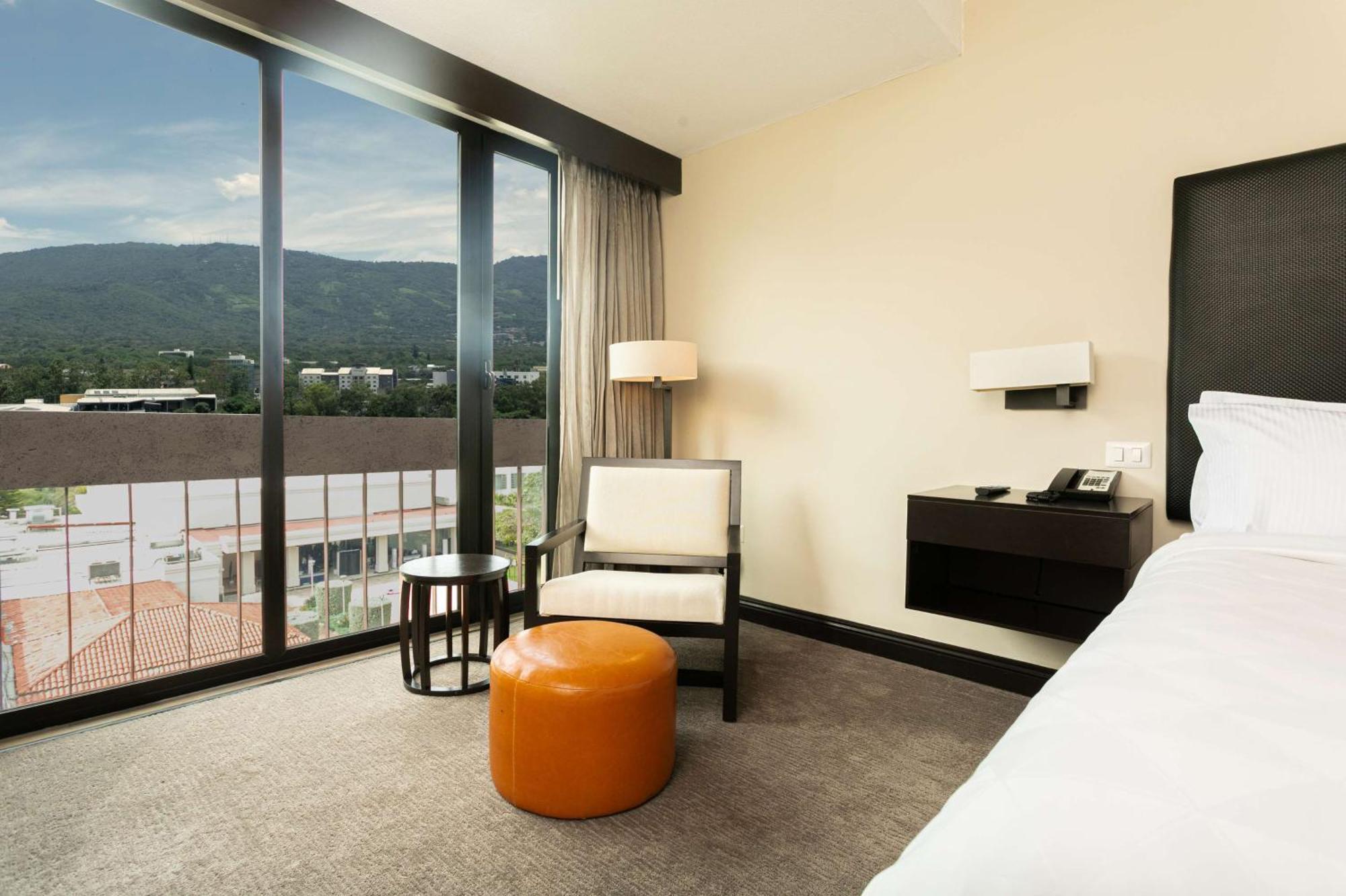 Hilton San Salvador Exterior foto